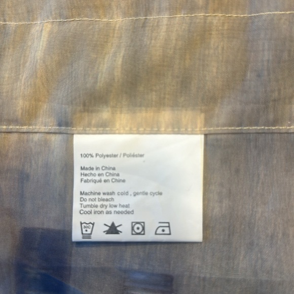 Valance - Picture 3 of 3